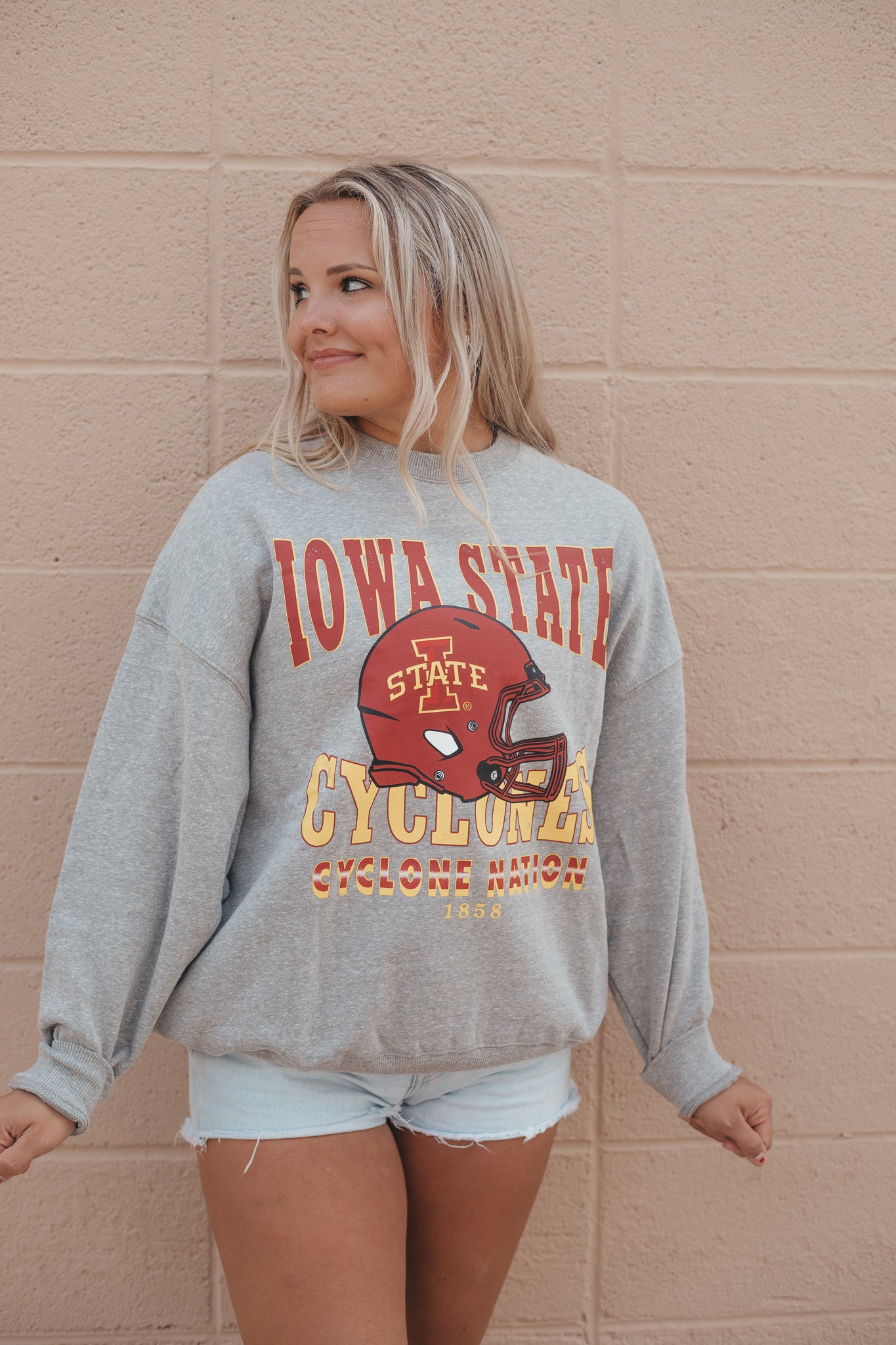 ISU Murray Hippie Helmet Oversized Crew