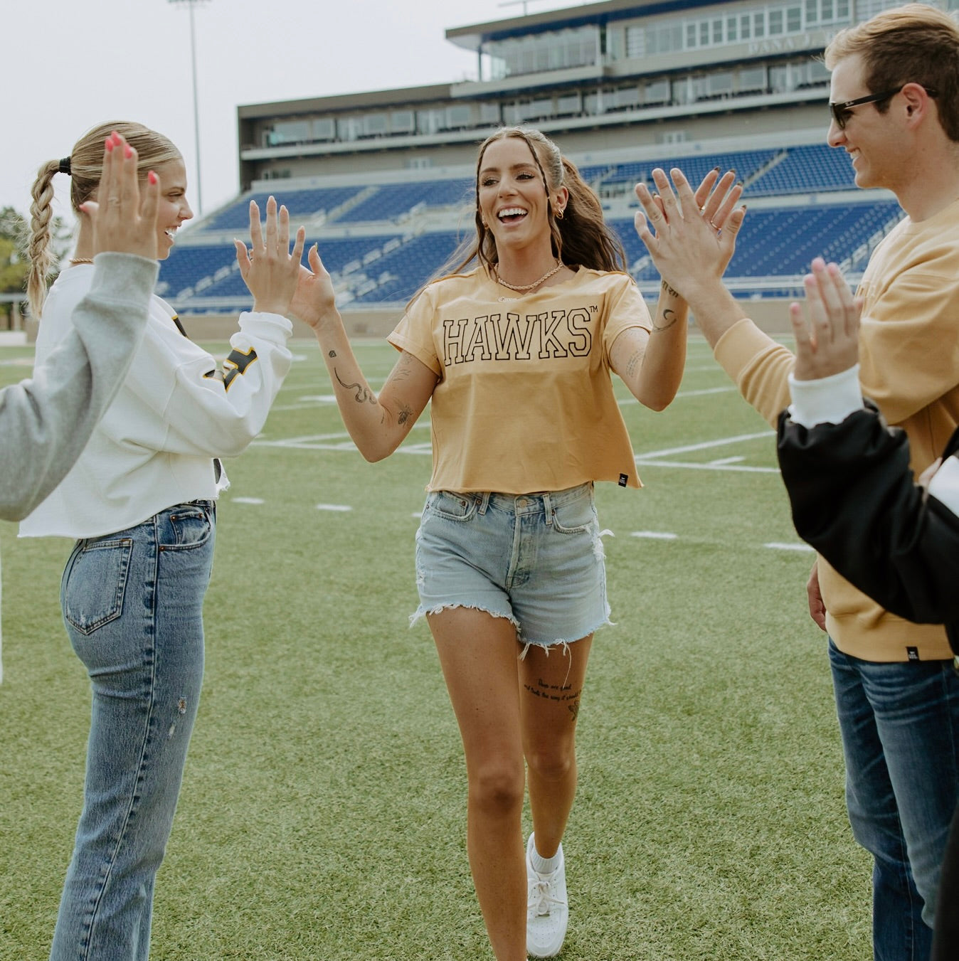 Iowa Oversized Outline Cropped Cuffed Tee