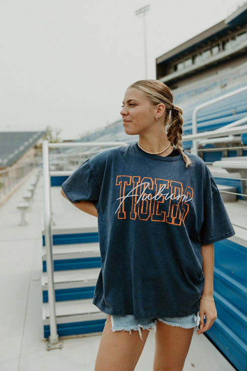 Auburn Owens Outline Oversized Band Tee