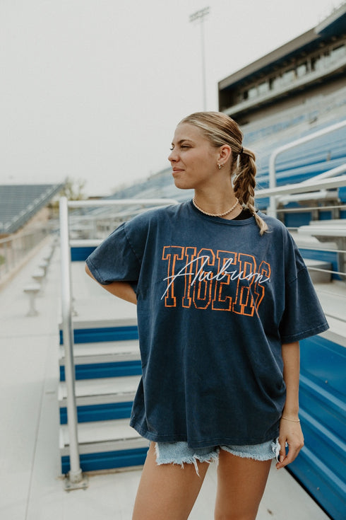 Auburn Owens Outline Oversized Band Tee