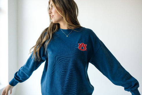 Auburn Barkley Split Lantern Sleeve Crew