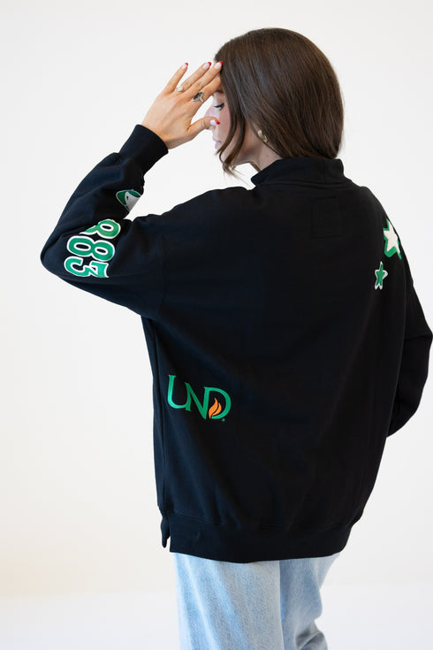UND All Over Scatter Oversized Funnel Neck