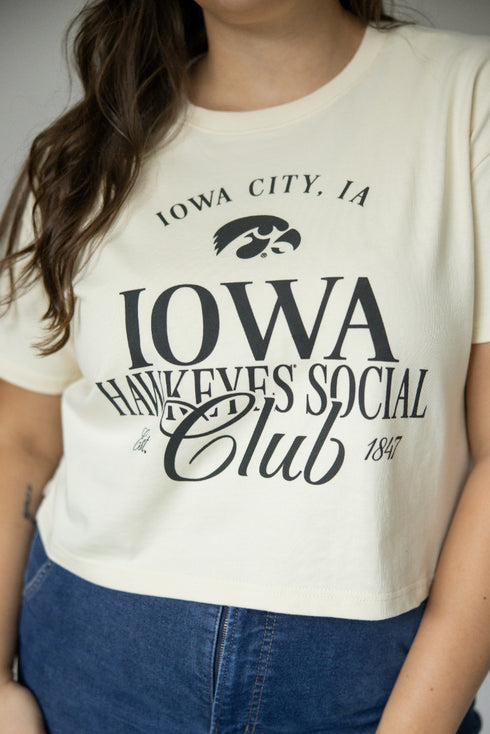 Iowa Social Club Heavyweight Crop Tee