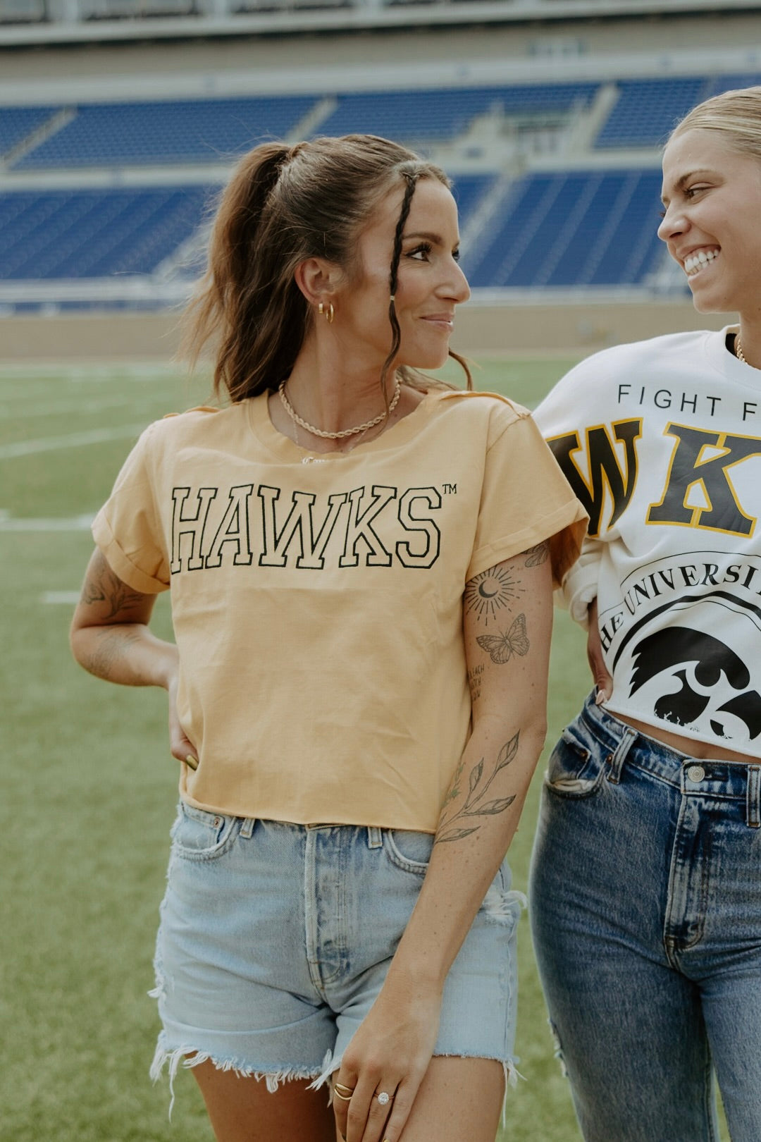 Iowa Oversized Outline Cropped Cuffed Tee